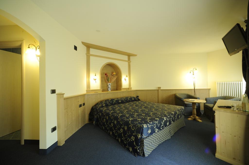 Family Hotel Andes - Only For Family Vigo di Fassa Værelse billede